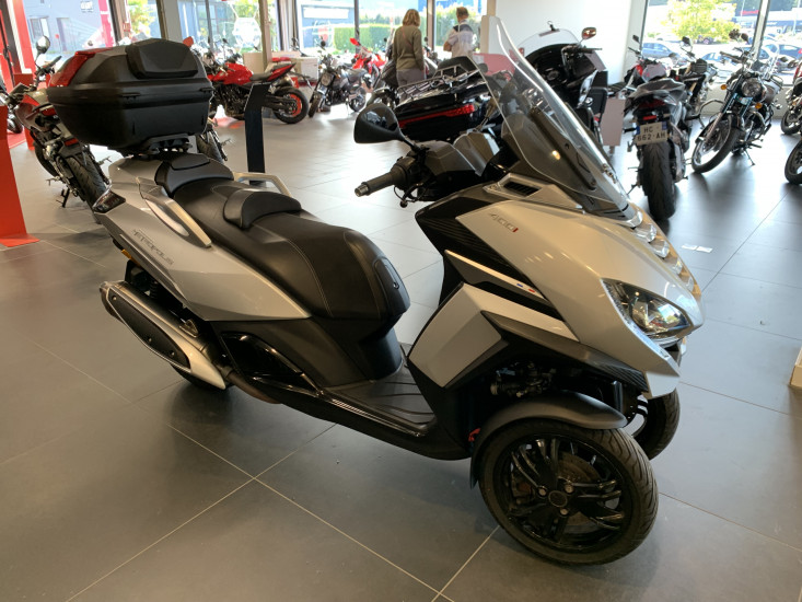 PEUGEOT METROPOLIS 400i - LANESTER