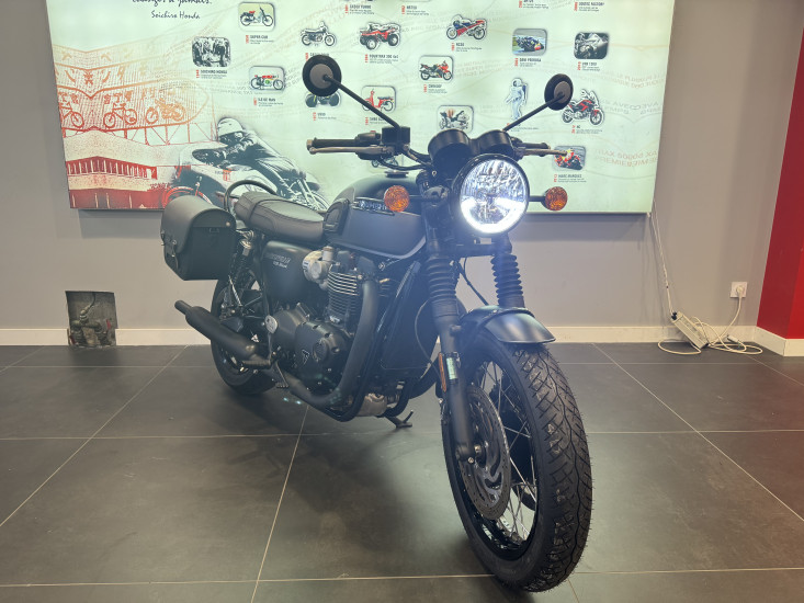 TRIUMPH BONNEVILLE T120 BLACK - LANESTER