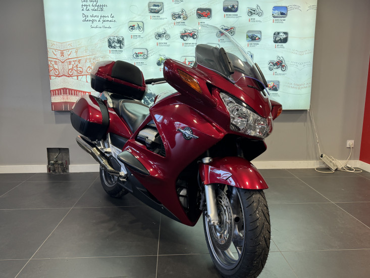 HONDA PAN EUROPEAN 1300 ST1300 ABS 1ERE MAIN - LANESTER