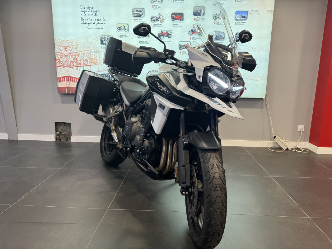 HONDA HORNET 750 ABS 2025 HAUTS DE SEINE SERVICE  ASNIERES 